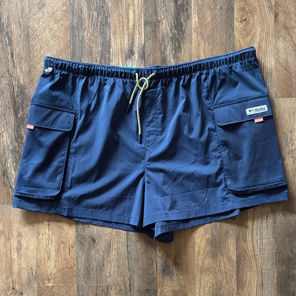 Columbia Pants - Columbia Women's Blue Casual PFG Open Water Shorts New With Tags XXL